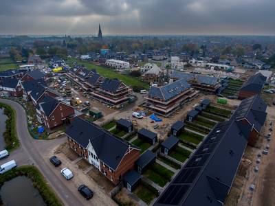 Nieuwe school en sportzaal op De Grassen misschien wel eerder dan huizen daar