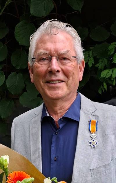 Voetbalclub Irene, carnaval in Oeteldonk en schooldirecteur in Rosmalen: lintje voor Joep van Lierop