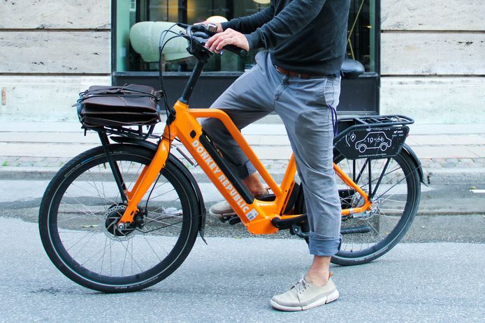 nationalisme Regelmatig Nauwgezet Oranje fietsen van Donkey Republic nu ook in Wommelgems straatbeeld te zien  | Wommelgem | hln.be