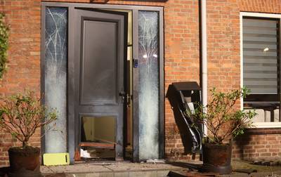 Vrouw gaat op geluid fluittoon af, dan explodeert de lawinepijl en raakt ze zwaargewond: ‘Dit komt b