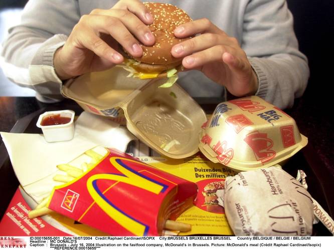 Hamburgers met vers rundsvlees komen eraan: McDonald's wil van junkfood-imago af