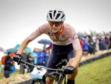 Fysieke problemen nekken Anne Terpstra: geen eindzege in wereldbeker mountainbike