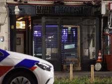 Pand zwartgeblakerd na explosie voor coffeeshop in Bilderdijkstraat