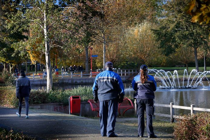 Na de vechtpartijen in het Gijs  van Andelpark stelde de gemeente Gorinchem er extra toezicht in.