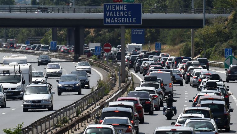 Een file op de Autoroute du Soleil. Beeld anp
