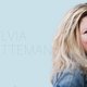 Ondanks de wolk van vleesloze heiligheid bestelde Sylvia Witteman zonder schroom een kroket