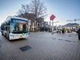 Als het centrum van Apeldoorn autoluw is dan moeten klanten onder andere met bussen komen.