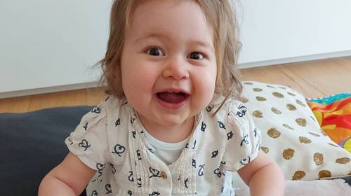 Met baby Pia gaat het beter dan ooit, maar mama Ellen is kritisch voor ministers