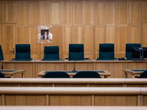 Gênante vertoning in rechtszaal: verdachten zijn er, maar rechter niet