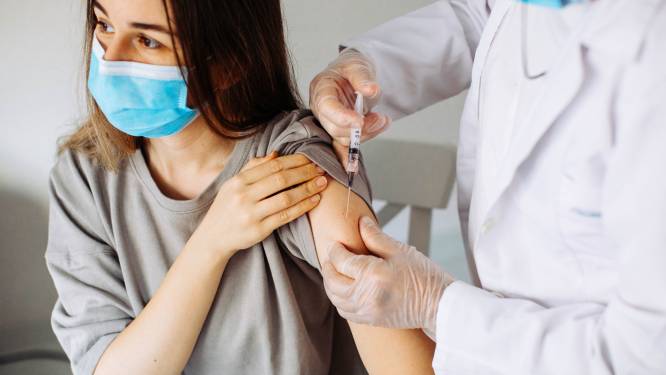 Les 16-17 ans pourraient se faire vacciner durant les vacances d’été