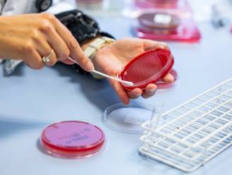 Spaanse gezondheidswerkster (31) loopt twee keer Covid op in amper 20 dagen