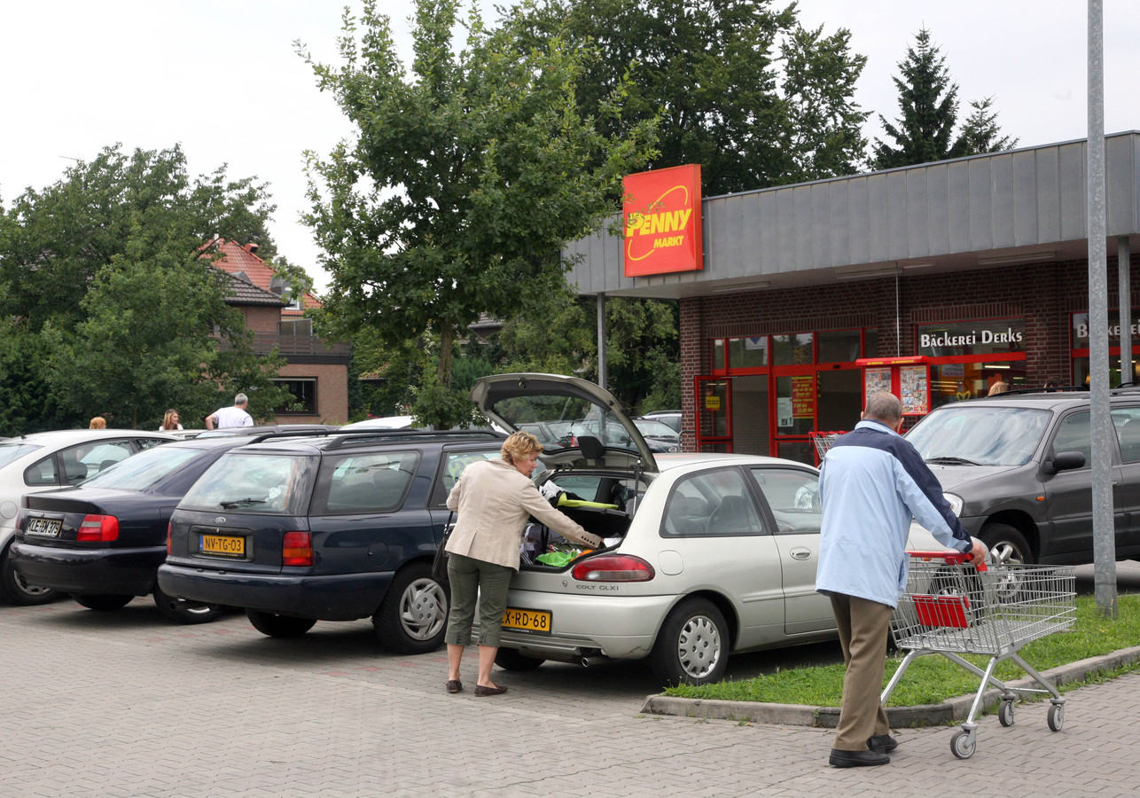 Coronamaatregelen Of Niet De Winkels In Duitsland Zijn Vrijdag Dicht Foto Gelderlander Nl