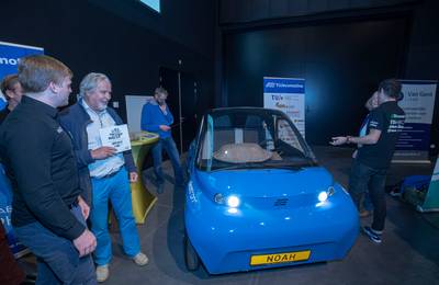 Een kijkje nemen bij een auto van suiker