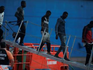 EU overweegt migrantencentra buiten de unie