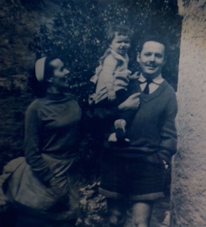 Edgard Doulière avec Micheline, sa première femme, et un de leurs enfants - reconnus -.