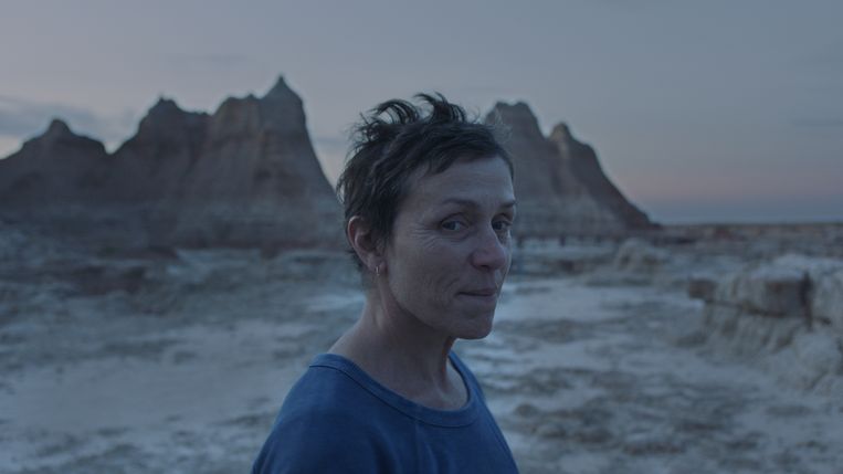 Frances McDormand di Nomadland.  gambar 