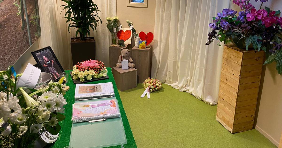 Verdriet En Troost Scholieren Bewijzen Lotte 14 De Laatste Eer Overijssel Gelderlander Nl