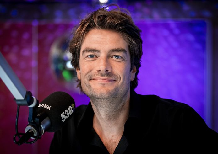 Frank Dane ontbreekt op de radio vanwege hersentumor bij zijn vriendin: 'Nooit  zo bang geweest' | Show | AD.nl