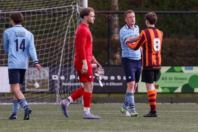 Update: Wedstrijd van EDS gestaakt vanwege zware blessure, talenten op ...