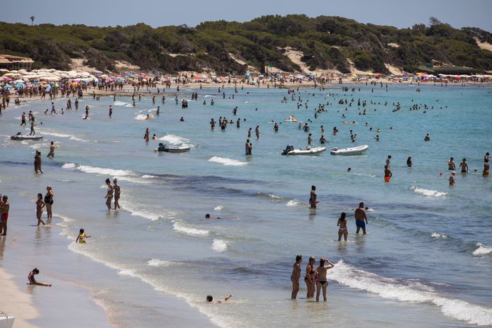 Volle stranden op het Spaanse eiland Ibiza.