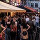 Nederland ziet ongekende stijging van besmettingscijfers, en het zijn niet meer alleen twintigers