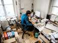 Waarom je lekkerder werkt achter een opgeruimd bureau