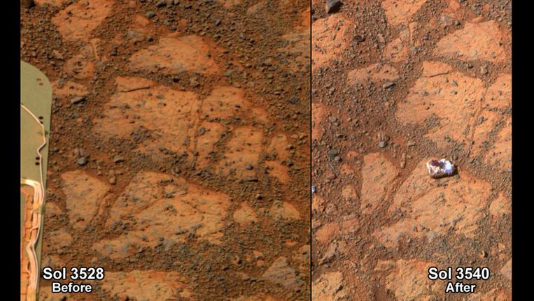 Rechts de foto van de mysterieuze steen, twaalf Martiaanse dagen later dan de foto links. Beeld AP