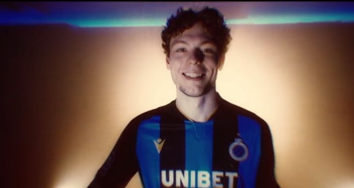Skov Olsen in het shirt van Club Brugge.