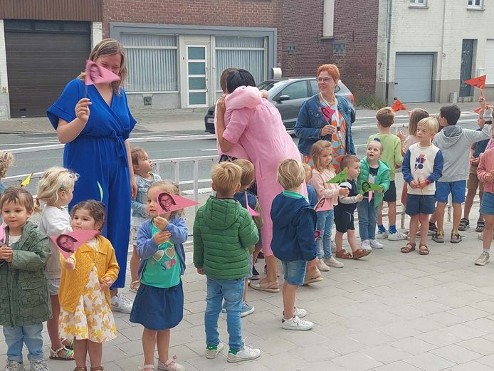 VBS KLiM neemt afscheid van juf Greet en meester Willy die er samen net ...