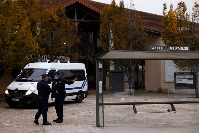 De middelbare school Bois d’Aulne in Conflans Saint-Honorine waar het slachtoffer les gaf.