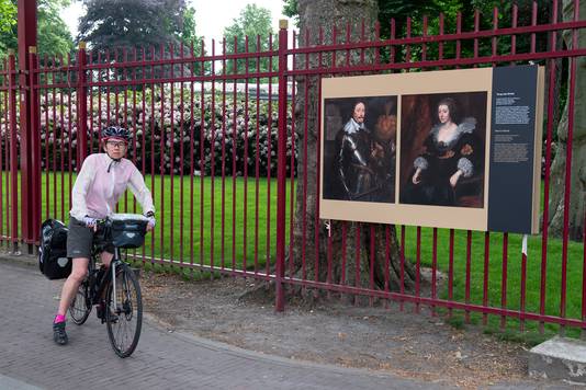 Dat de schilderijen uit het Prado nu in Breda hangen heeft alles te maken met de Vuelta die 21 augustus Breda aandoet