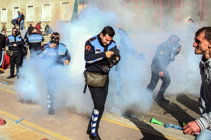 De politie zette ook traangas in tegen de betogers.