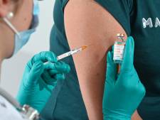 Un vaccin contre le Covid-19 disponible l'année prochaine? La Belgique pourrait manquer de seringues