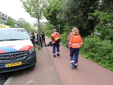 Man gewond aangetroffen op fietspad aan Soestdijksekade in Den Haag