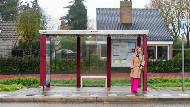 Wachten op een bus die niet komt: ‘Openbaar vervoer in Willemstad schiet echt niet op’