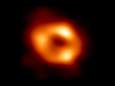 Astronomen onthullen eerste foto van zwart gat in het hart van ons sterrenstelsel