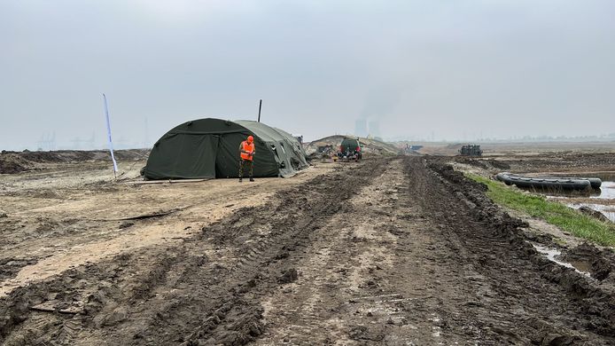 Militairen in de Hedwigepolder