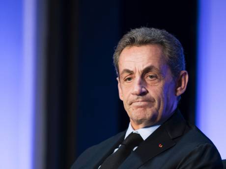Quand Sarkozy s'attaque à Hollande: "Il a des petites jambes d'enfant..."