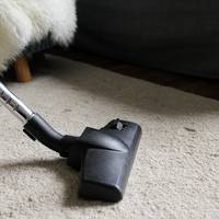 Zó vaak zou je de slaapkamer moeten stofzuigen