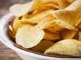 Waarom je maar niet kan stoppen met chips eten