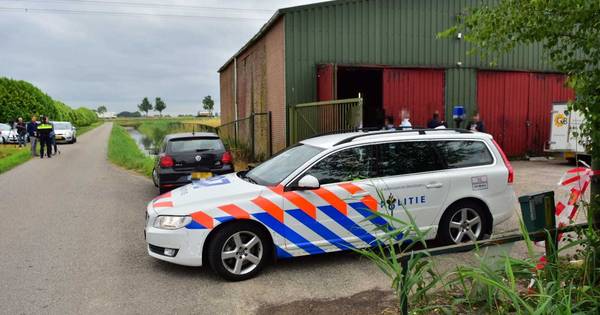 Opslagplaats met duizenden liters grondstoffen voor drugs gevonden in Standdaarbuiten
