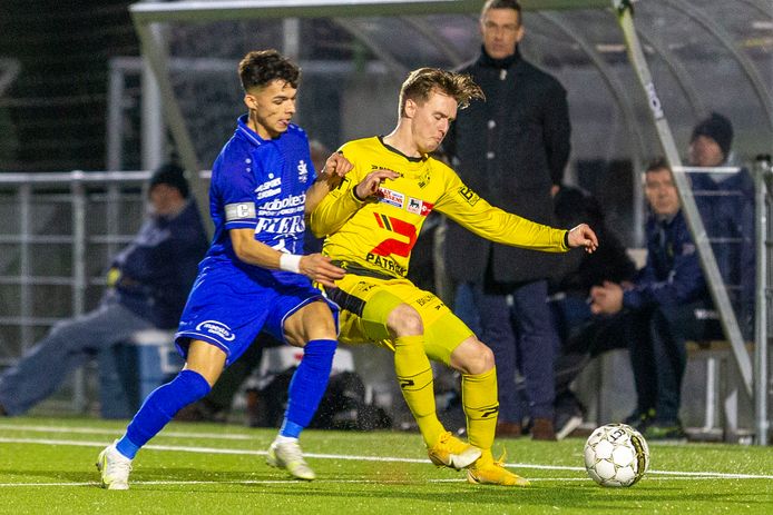Mikaele Falzone droeg tegen Oudenaarde de kapiteinsband, omdat Foucart weigerde om deze te dragen. Na de match maakte de Ronsische topschutter bekend dat hij per direct opstapt en bij reeksgenoot Merelbeke aan de slag gaat.