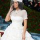 De gigantische baseballpet van Kylie Jenner en de minichipolata van Peter Andre