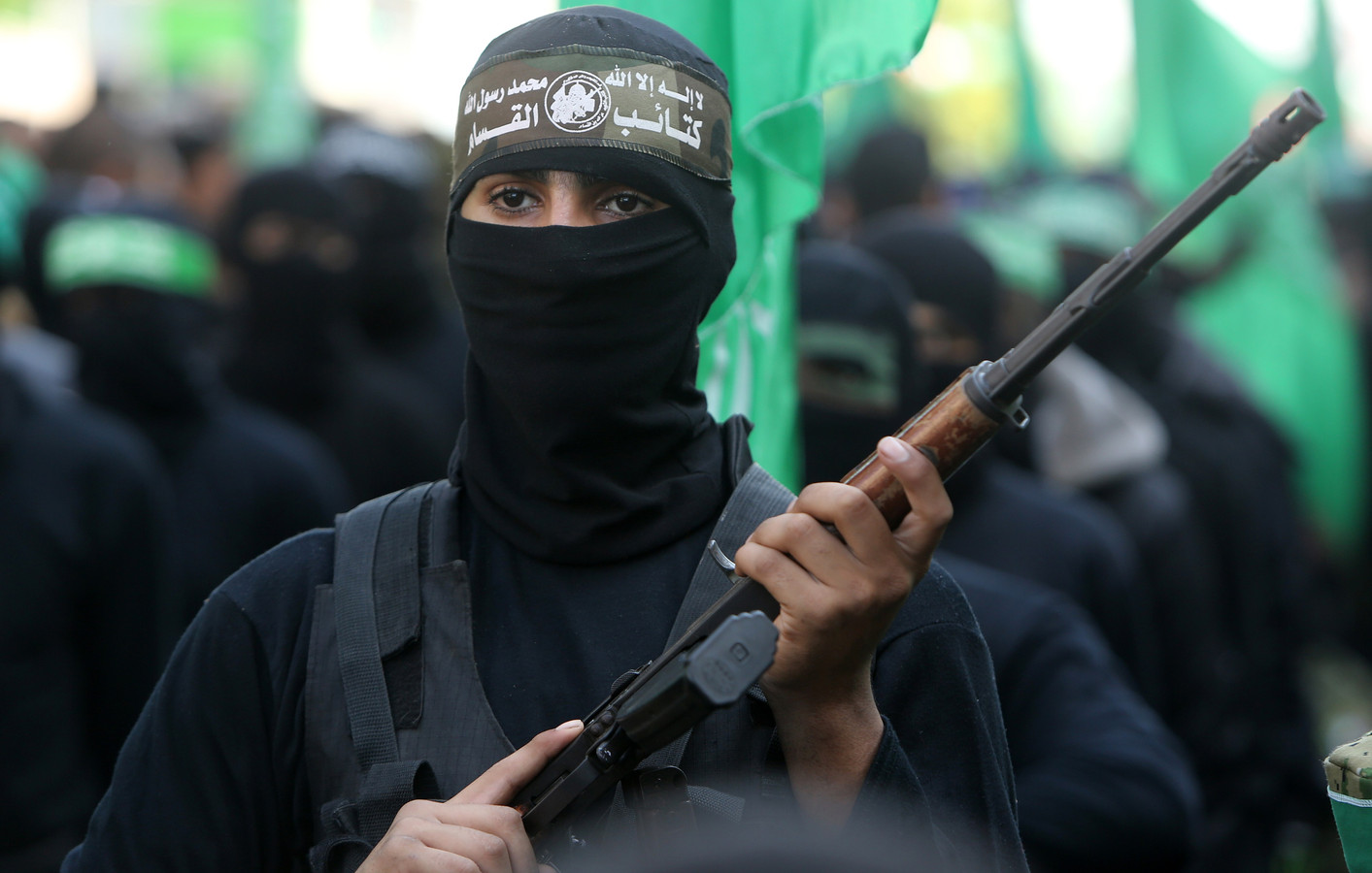 Терорист или террорист. Аль-Каида ХАМАС. Абу Убайда ХАМАС. Аль-Каида ХАМАС заложники.