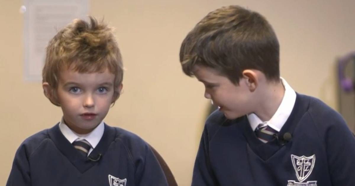 Sean (9) maakt app om zijn autistische broertje te helpen communiceren
