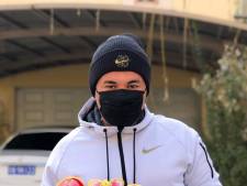 Haagse voetbaltrainer Jason naar huis wegens dreiging Coronavirus: ‘Straten van Peking werden steeds leger’