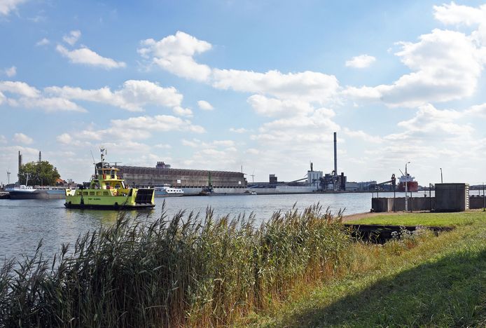 Het pontje van Sluiskil.