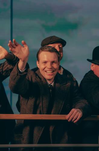 RECENSIE. Twee staande ovaties voor ‘Red Star Line’: “De opening maakt meteen duidelijk hoe groots dit is”