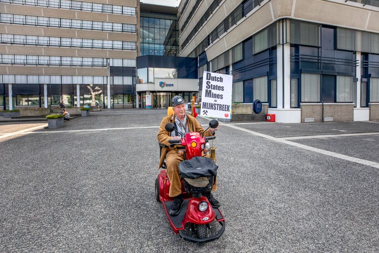 Het verouderde hoofdkantoor van DSM in Heerlen. De inwoners van Heerlen zien de verhuisplannen van het bedrijf als verraad.  Beeld ©raymond rutting photography
