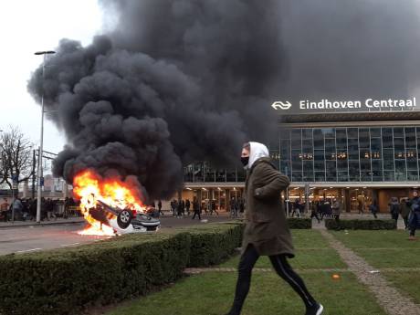 Rust teruggekeerd in Eindhoven: veel vernielingen in de binnenstad, politie houdt oogje in zeil